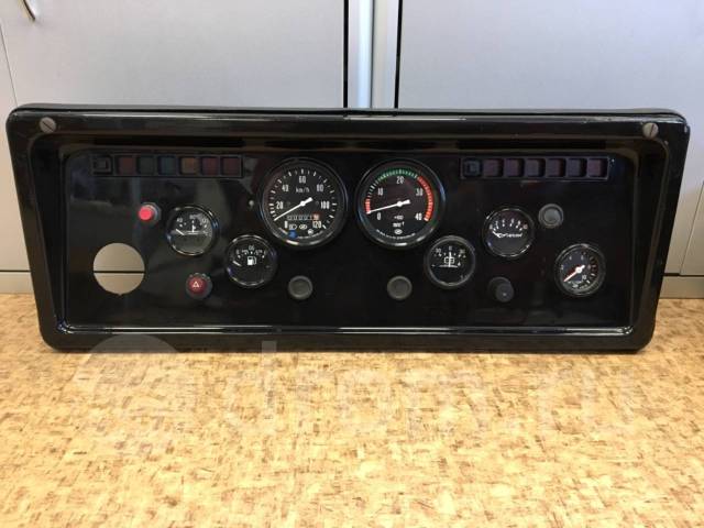 купить Щиток приборов в сборе старого образца